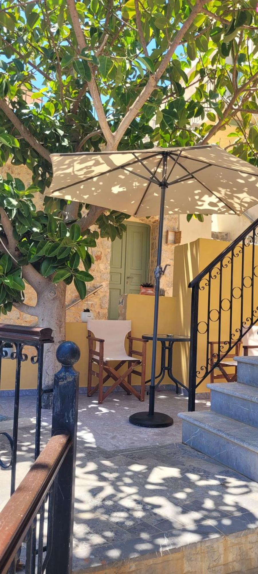 Kleanthi And Kostas Studios Sými Rom bilde